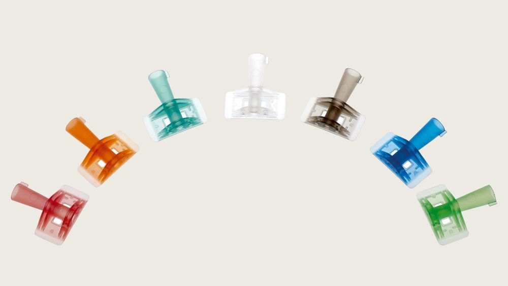 Conectores de catéter en siete colores diferentes