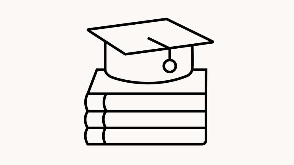 Symbol, das eine Abschlusskappe auf drei gestapelten Büchern zeigt, die Bildung repräsentiert. ​