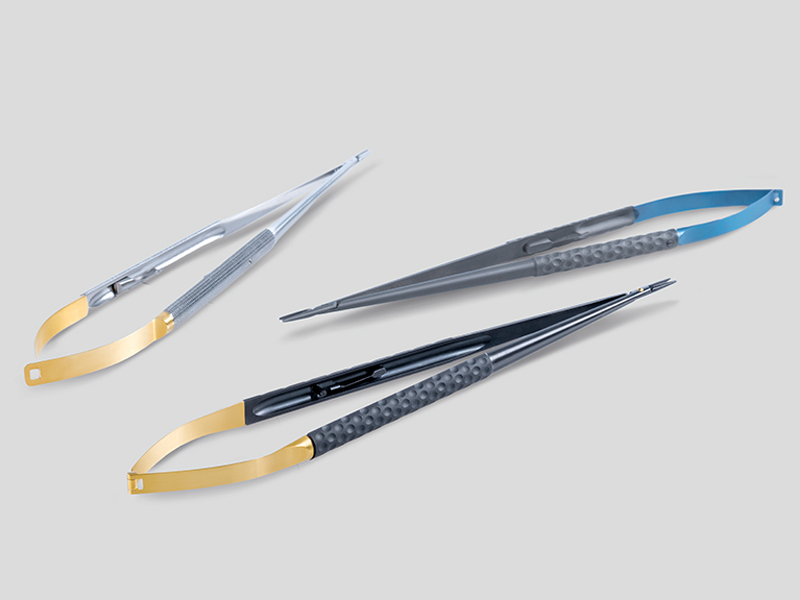 Drei Instrumente für die Herzchirurgie