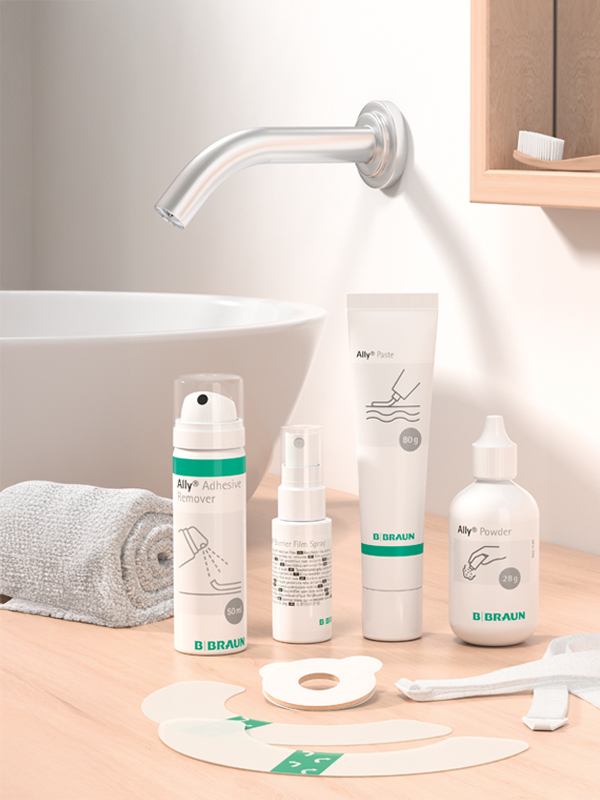 Ally Paste, Ally Powder, Ally Rings y Ally Wafer Extension exhibidos en una superficie de un baño privado.