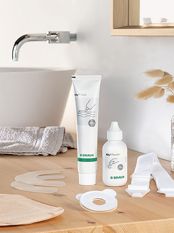 アリーペースト、アリーパウダー、アリーリング、アリーウエハーエクステンションがプライベートバスルームの表面に表示されています。