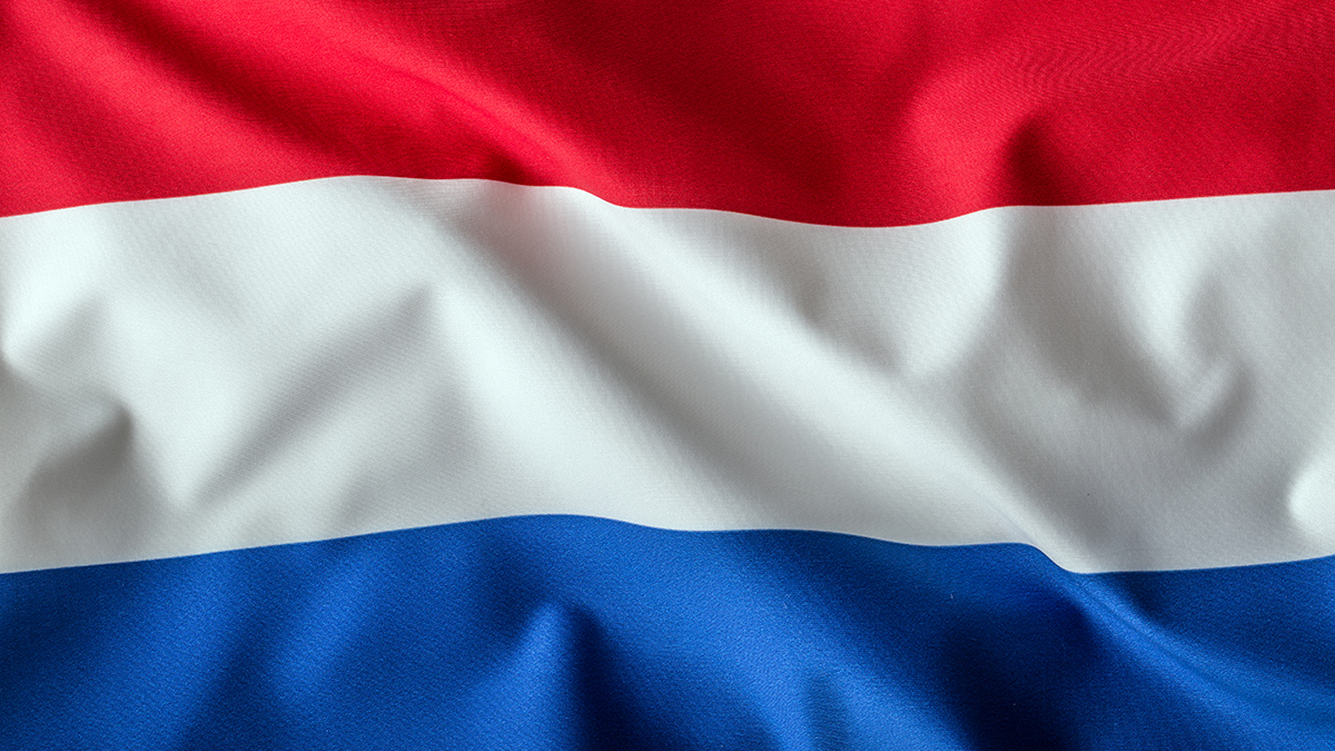 Nederlandse vlag in de kleuren rood, wit en blauw